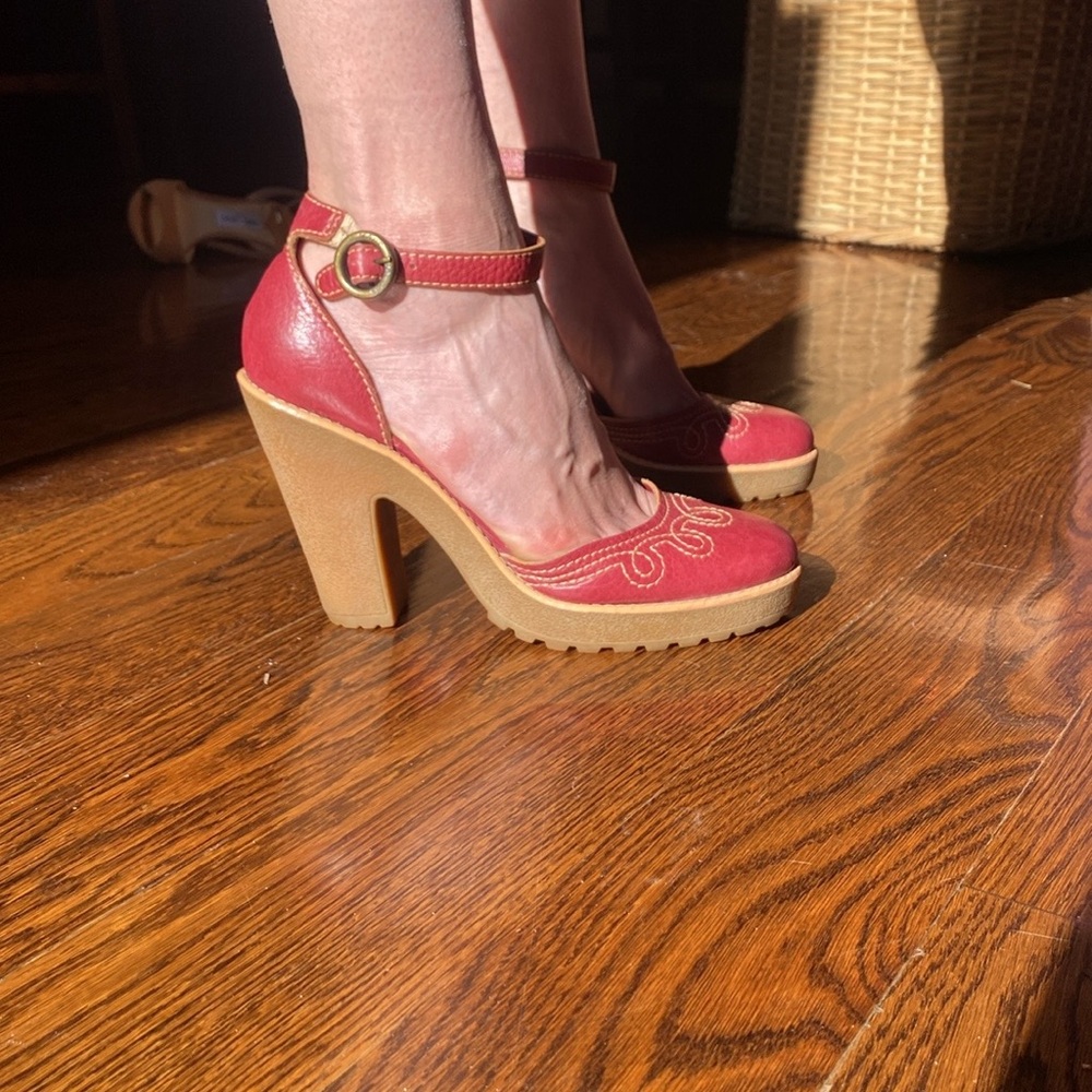 Marc by Marc Jacobs red platform heels